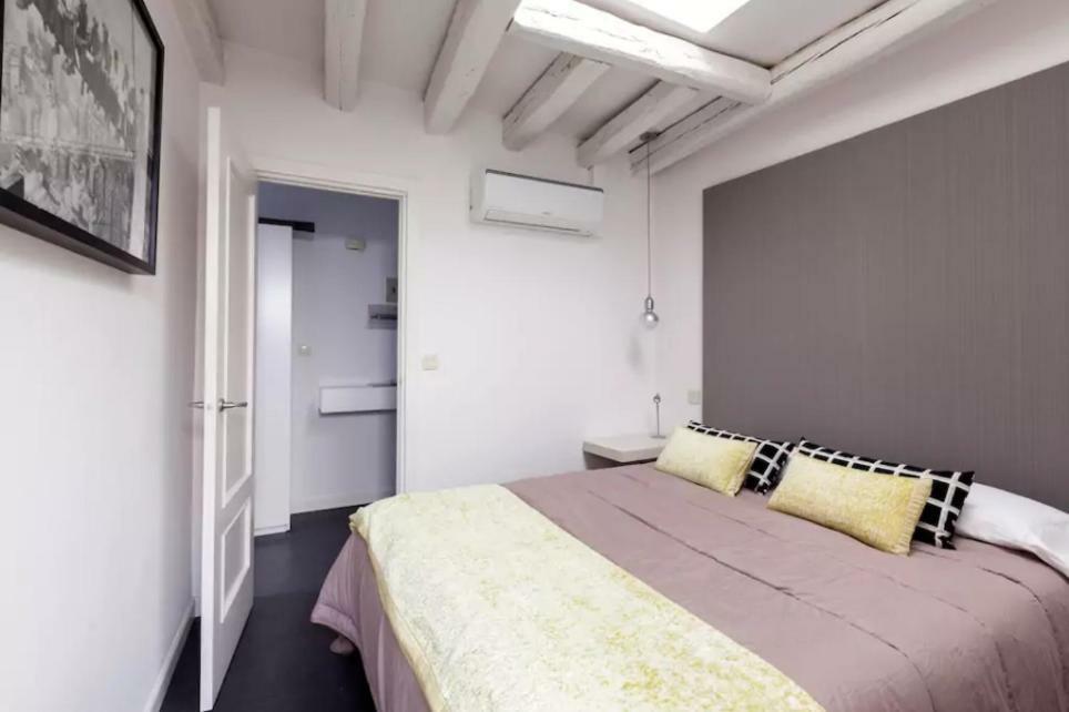 Cute Apartment In The Heart Of マドリード エクステリア 写真
